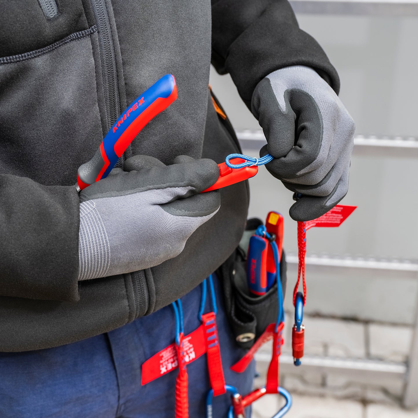 Knipex High Leverage Diagonal Cutters With Comfort Grip 8" 74 02 200