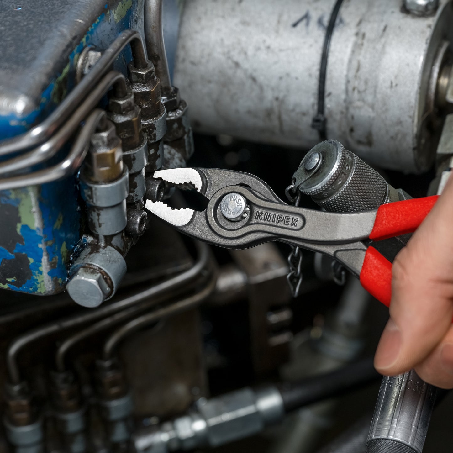 Knipex TwinGrip Slip Joint Pliers 6" 82 01 150