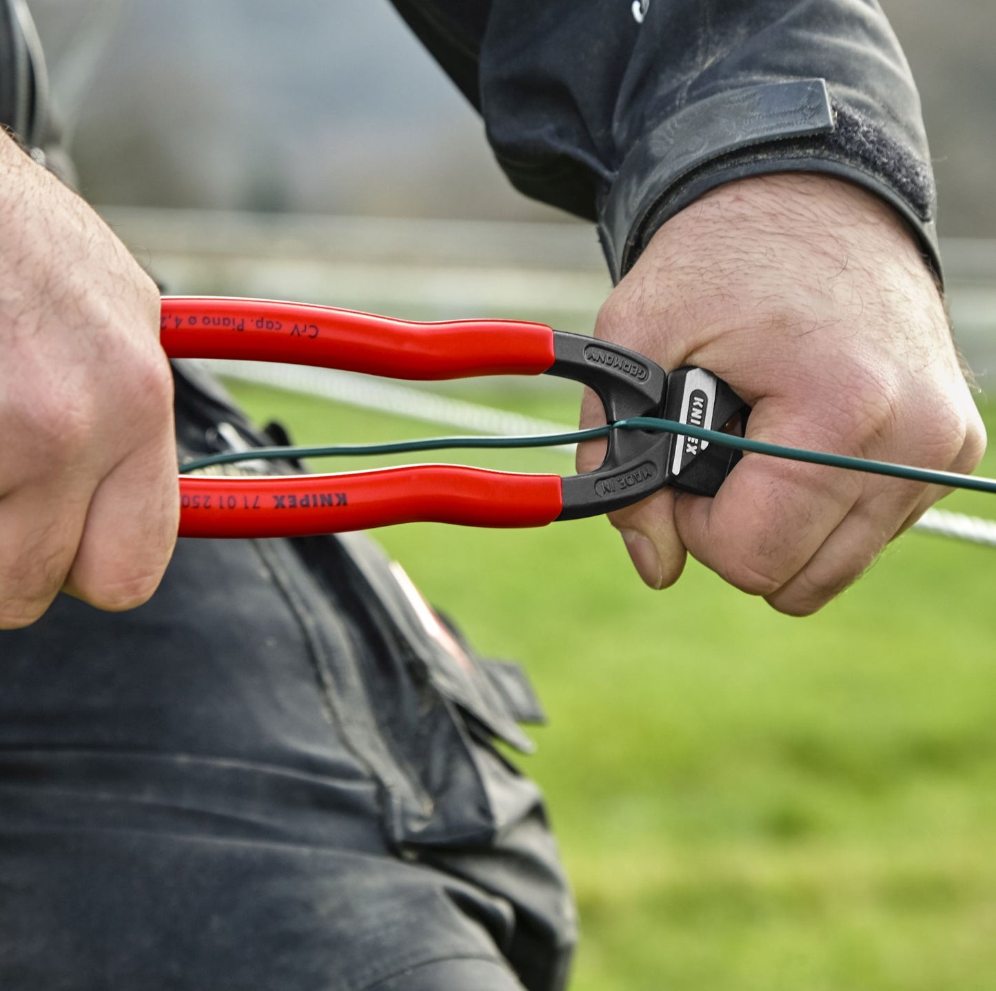 knipex cobalt® high leverage xl bolt cutters 10" 71 01 250
