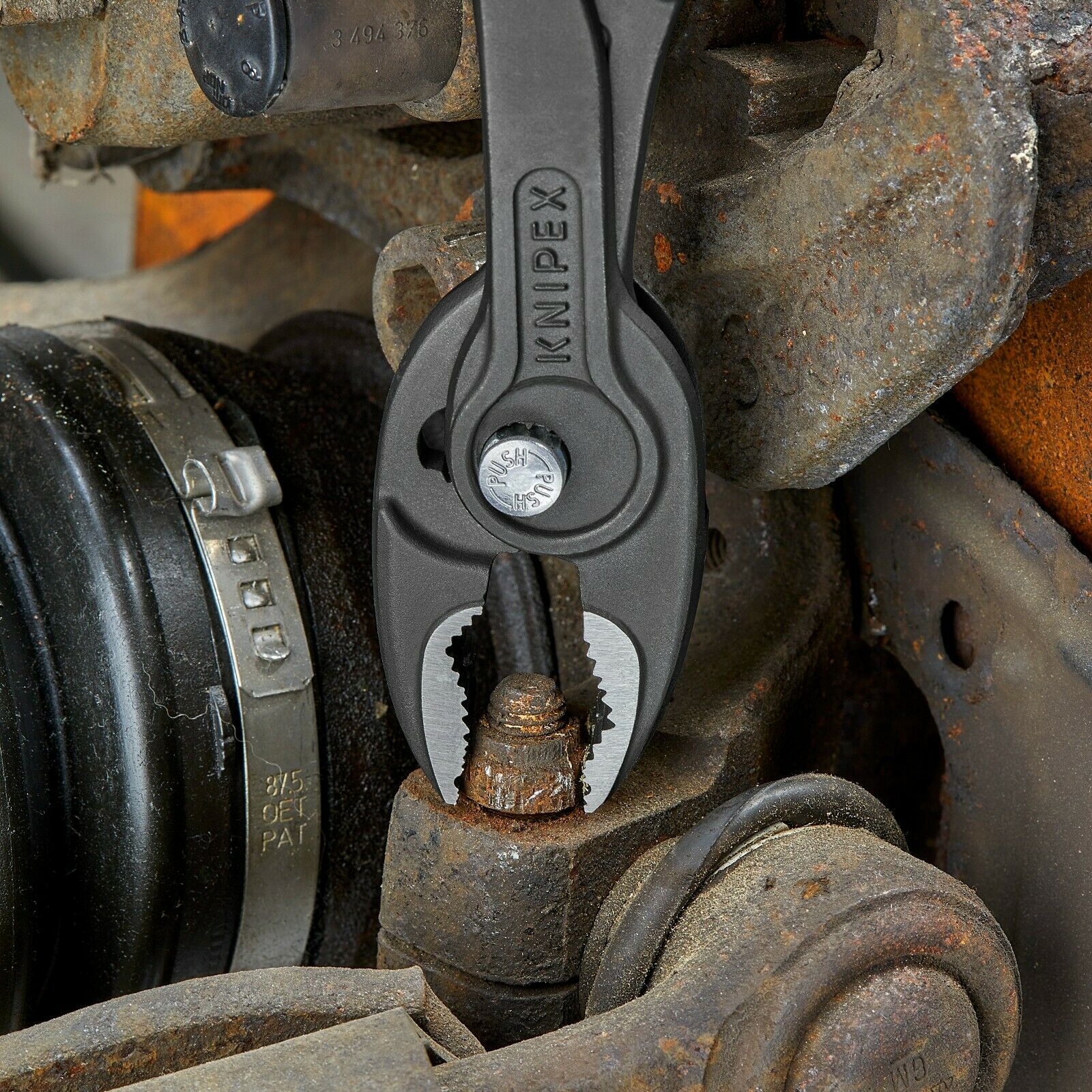 knipex twingrip slip joint pliers 8" 82 02 200