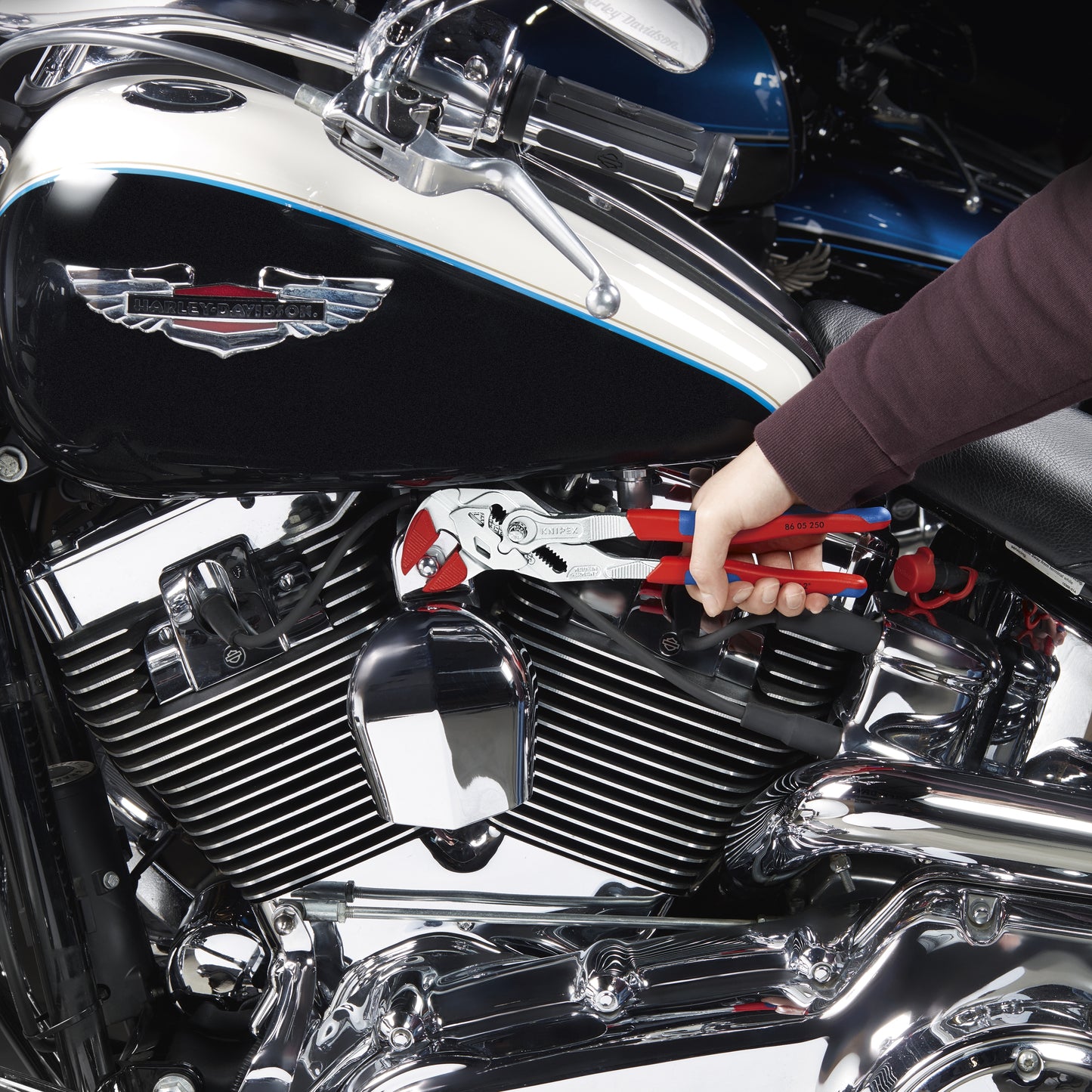 Knipex Pliers Wrench Comfort Grip 10" 86 05 250