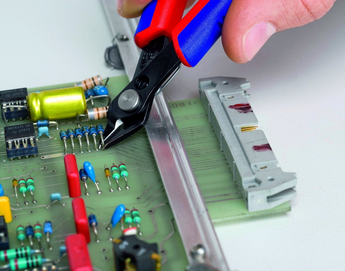 Knipex Electronic Super Knips® 5" 78 61 125 - Mr. Tools