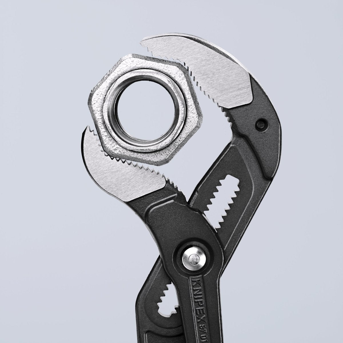 Knipex Cobra® XXL Water Pump Pliers 22" 87 01 560 US - Mr. Tools