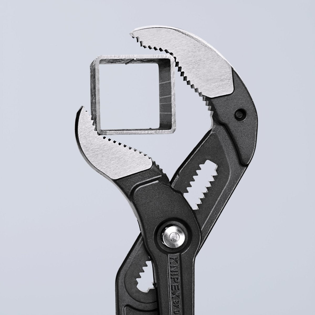 Knipex Cobra® XXL Water Pump Pliers 22" 87 01 560 US - Mr. Tools