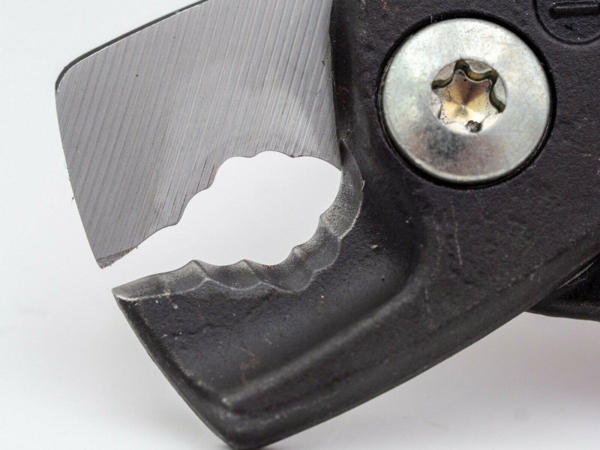 Knipex Stepcut Cutting Edge Cable Shears 6 1/4" 95 12 160 - Mr. Tools