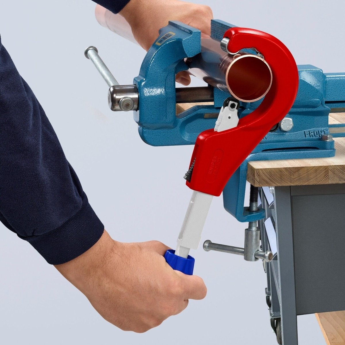 Knipex TubiX® XL Pipe Cutter 90 31 03 BKA - Mr. Tools